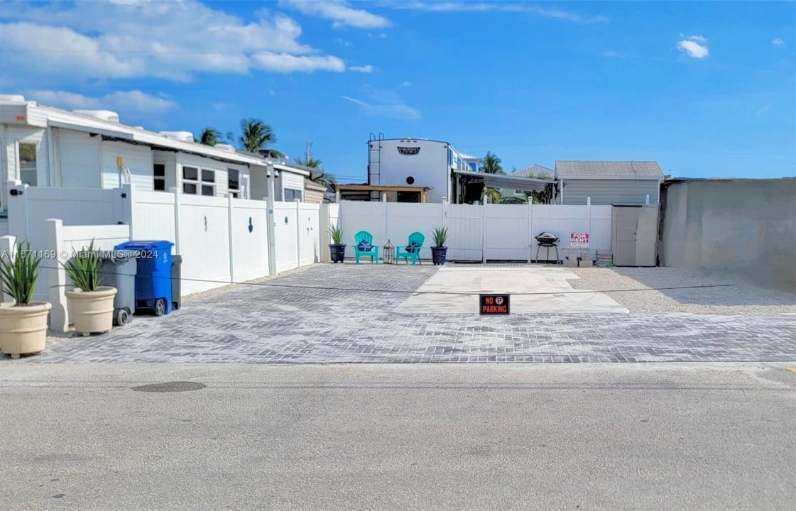 325 Calusa St 376, Key Largo, 佛罗里达州 33037, 美国