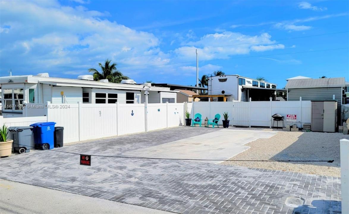 325 Calusa St 376, Key Largo, 佛罗里达州 33037, 美国