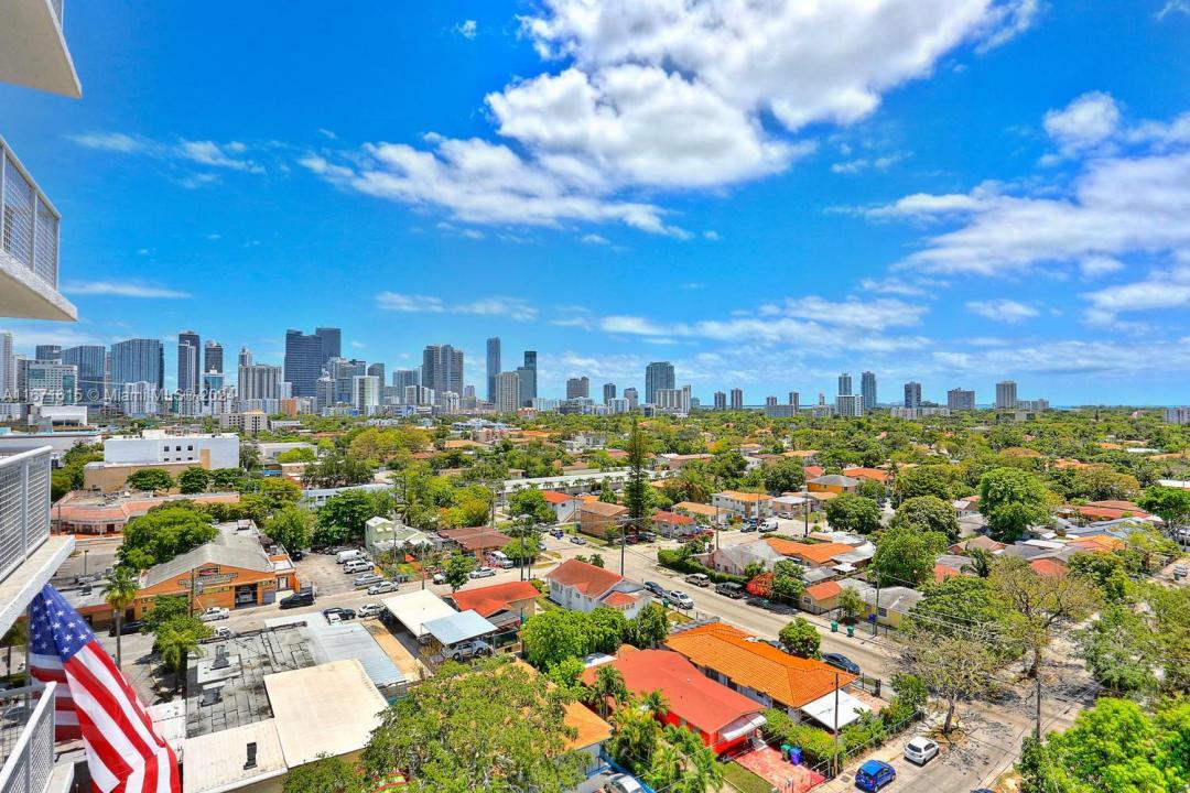 900 SW 8th St 1110, Miami, Floride 33130, États-Unis