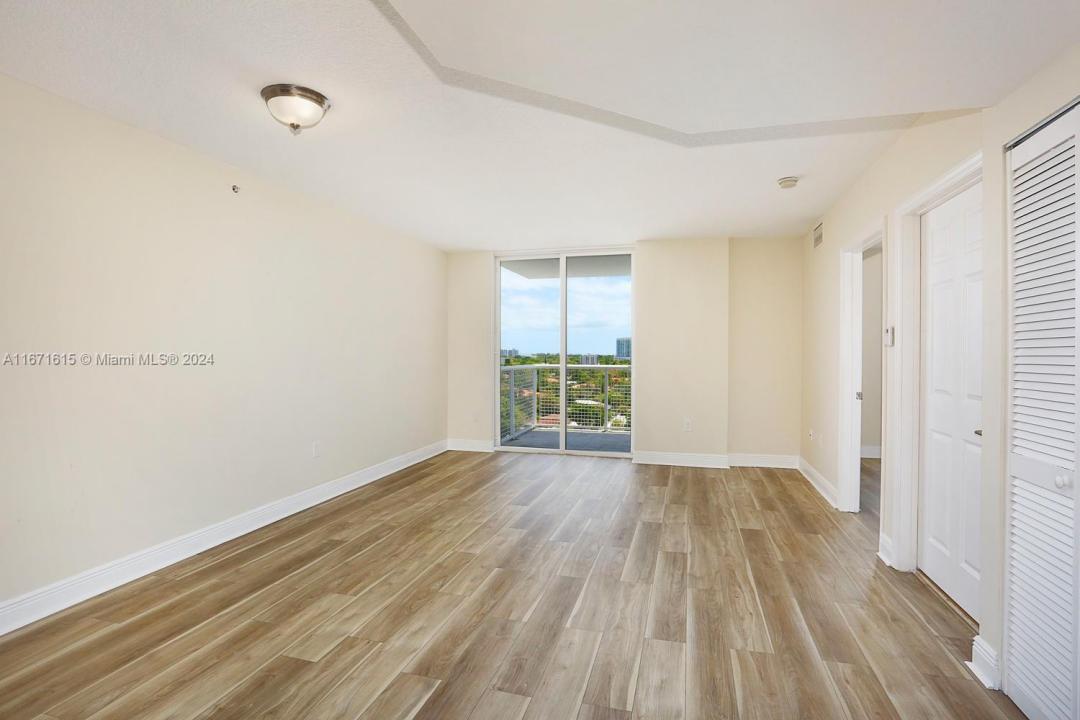 900 SW 8th St 1110, Miami, Floride 33130, États-Unis