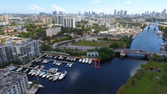 1700 NW North River Dr, Miami, Florida 33125, USA