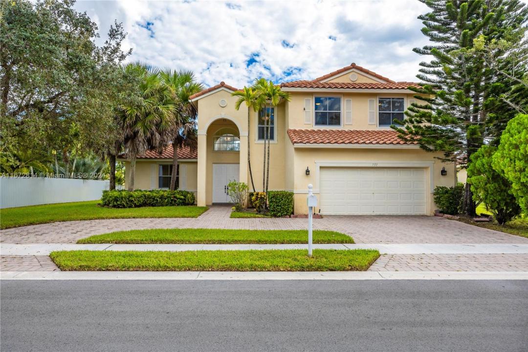 751 SW 191st Ave, Pembroke Pines, Florida 33029