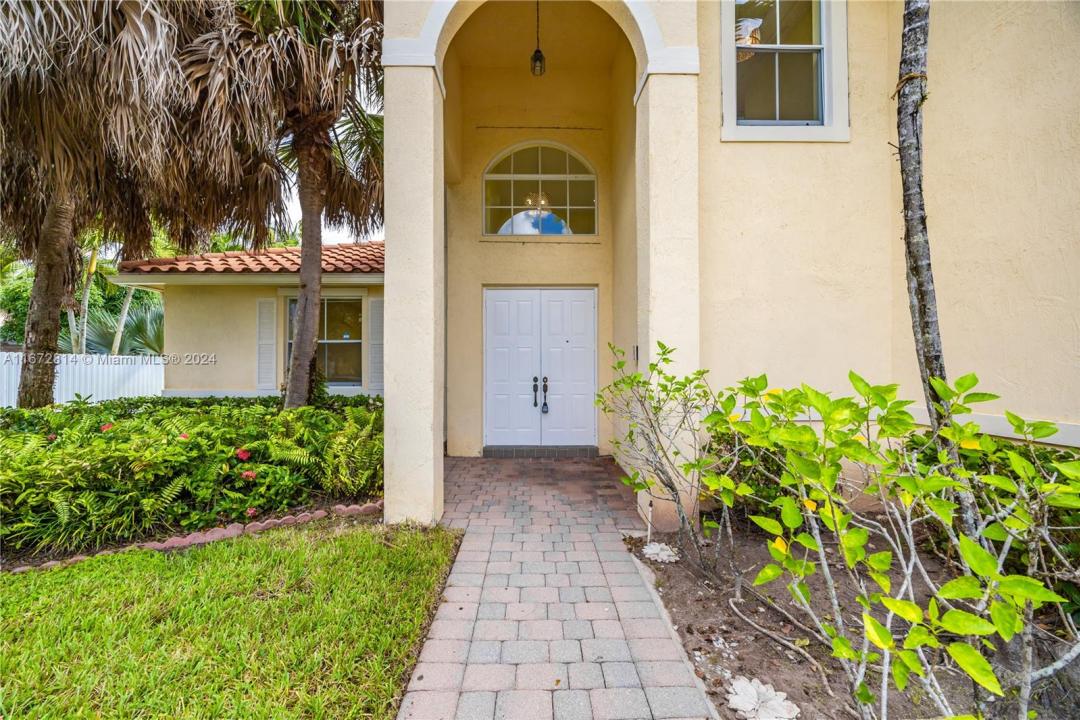 751 SW 191st Ave, Pembroke Pines, Florida 33029
