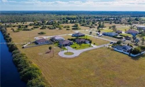 3923 NW 33rd PL, Cape Coral, Florida 33993, USA