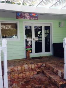 791 Bostwick Dr, Key Largo, Florida 33037, USA