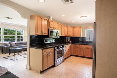 1531 Moffett St, Hollywood, Florida 33020, USA