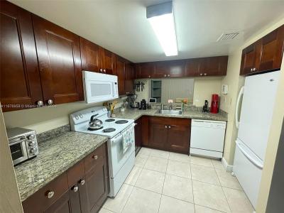 765 NW 91st Ter 765, Plantation, Florida 33324, USA