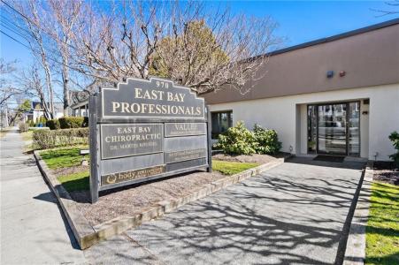 970 Hope Street, Bristol, RI 02809, USA