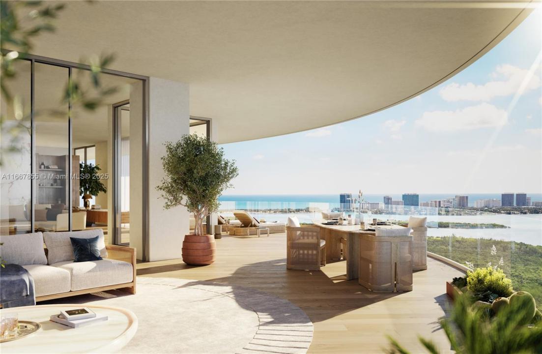 2411 Laguna Circle 705, North Miami, フロリダ 33181, アメリカ合衆国