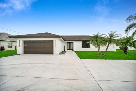 2851 SE 19 PL, Cape Coral, Florida 33904, USA