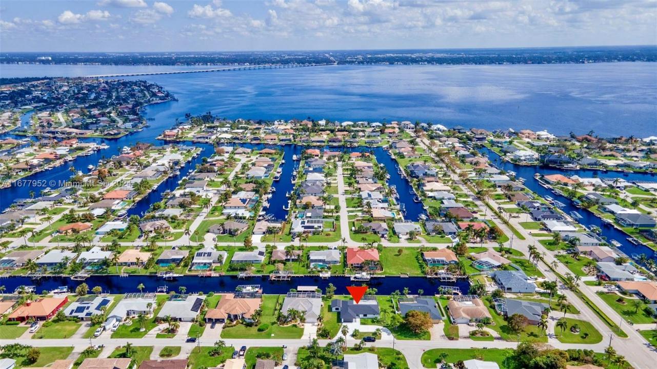 2851 SE 19 PL, Cape Coral, Florida 33904, Estados Unidos