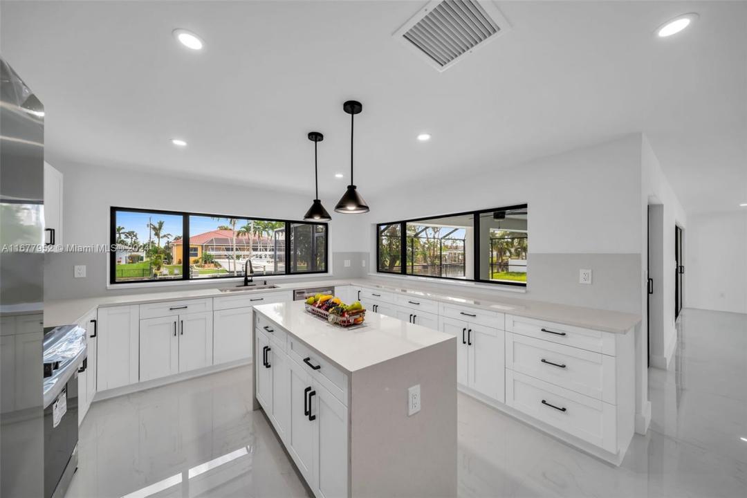 2851 SE 19 PL, Cape Coral, Florida 33904, Estados Unidos