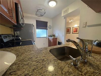 2786 NW 104th Ave 211, Sunrise, Florida 33322, USA