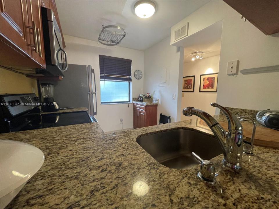 2786 NW 104th Ave 211, Sunrise, Florida 33322