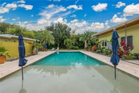 9234 SW 112th St, Miami, Florida 33176, USA