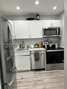 606 SW Natura Blvd 301, Deerfield Beach, Florida 33441, USA