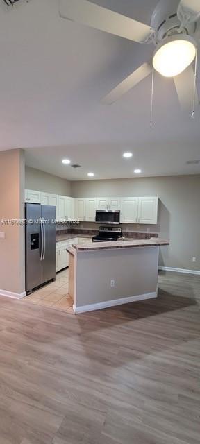 1400 LUCAYA Dr, Riviera Beach, Florida 33404