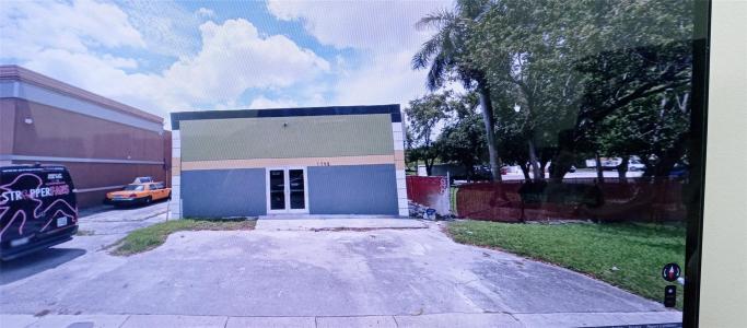 1798 NW 79th Street, Miami, Floryda 33147, USA