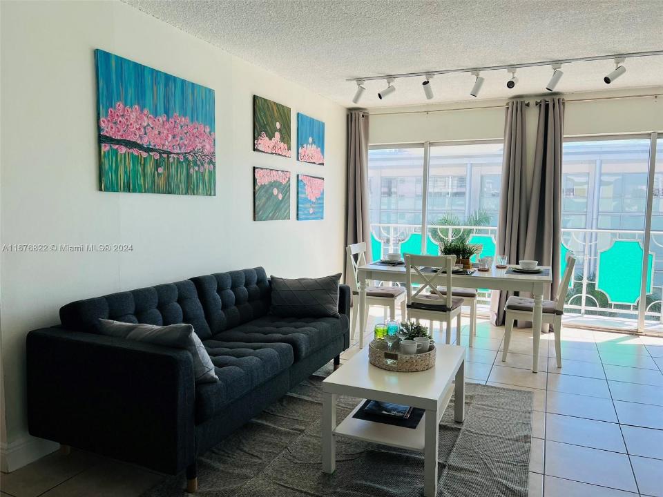 1732 Meridian Ave 701, Miami Beach, Floride 33139, États-Unis