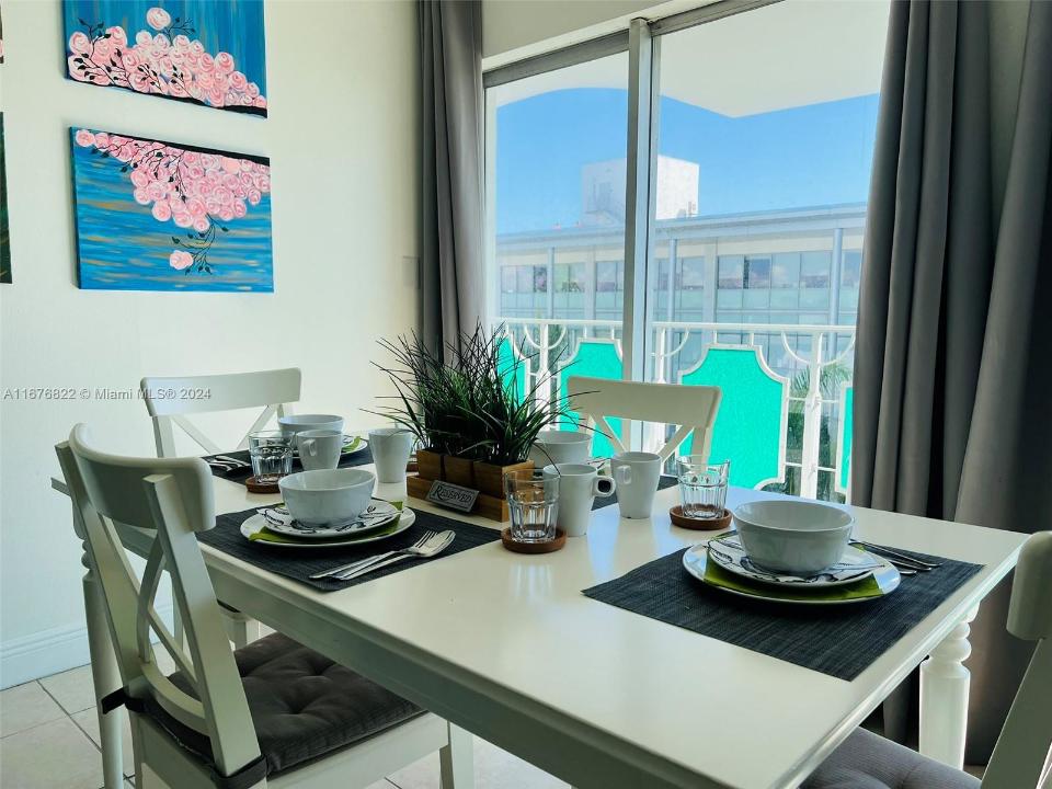 1732 Meridian Ave 701, Miami Beach, Floride 33139, États-Unis