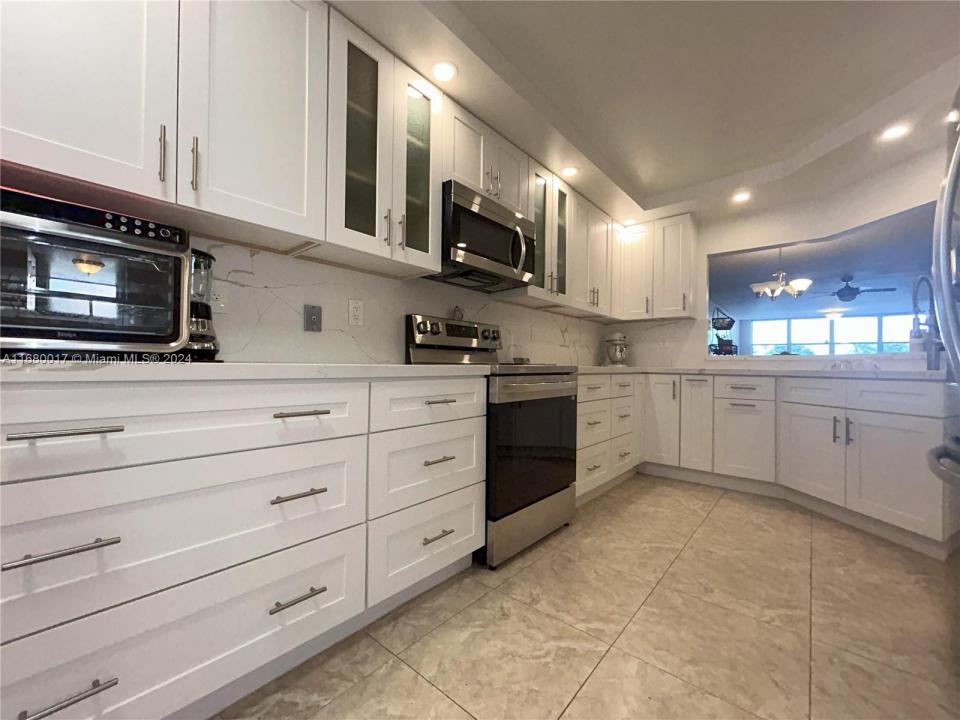2521 NW 104th Ave 109, Sunrise, フロリダ 33322, アメリカ合衆国