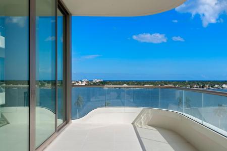 200 Arkona Court 801, La Clara, West Palm Beach, Florida 33401