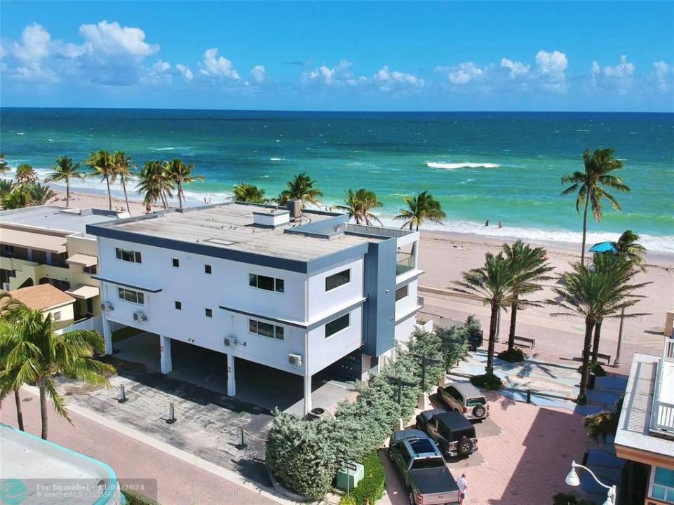 2201 N Surf Rd 1, Hollywood, Florida 33019