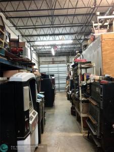 3040 NW 23rd Ave, Oakland Park, Florida 33311