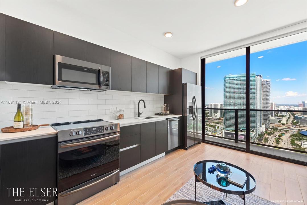 398 NE 5th St 2102, Miami, Floride 33132, États-Unis
