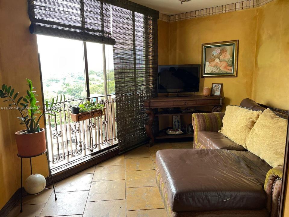 Calle 9B #50-15 Cali,Valle 0, Florida, USA