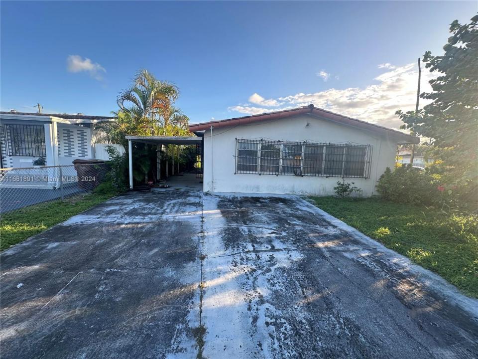 405 SE 4th Ave, Hialeah, Флорида 33010, Соединенные Штаты