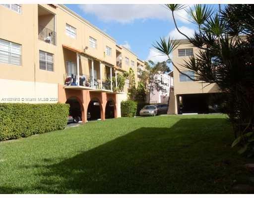 1305 W 53rd St 410, Hialeah, 佛罗里达州 33012, 美国
