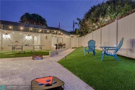3351 NE 17th Way, Oakland Park, Florida 33334