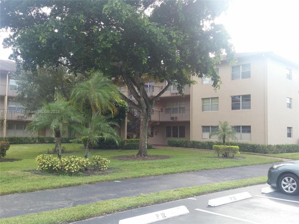 13350 SW 1st St 109P, Pembroke Pines, Floride 33027, États-Unis