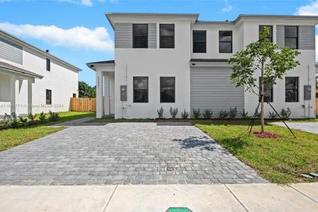 22005 SW 114th Ave #22005, Goulds, Florida 33170, USA