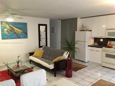 919 Michigan Ave 9, Miami Beach, Florida 33139, USA