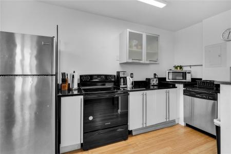 1512 Washington Ave 203, Miami Beach, Florida 33139, USA