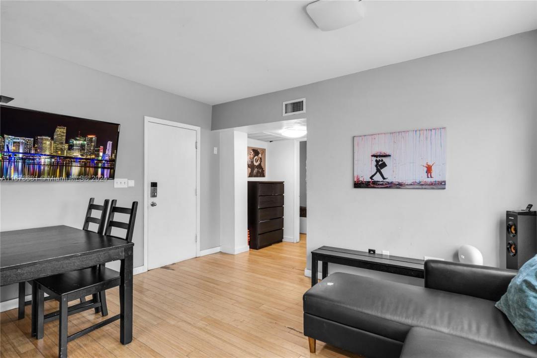 1512 Washington Ave 203, Miami Beach, Florida 33139