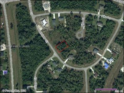 5024 S Peachtree Cir, La Belle, Floride 33935, États-Unis