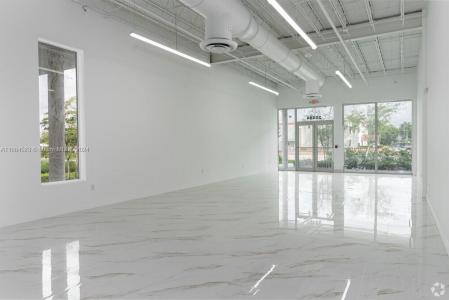 20450 NW 2nd Ave 20452, Miami Gardens, Florida 33169, USA