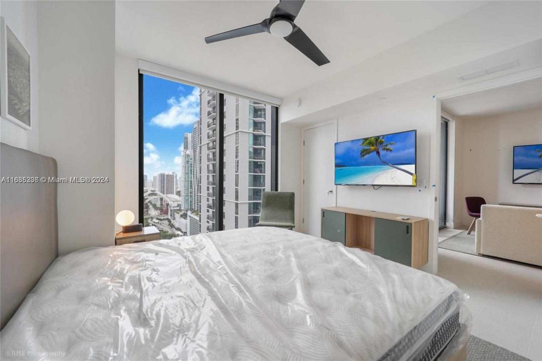 601 NE 1st 4113, Miami, Florida 33132, Stati Uniti