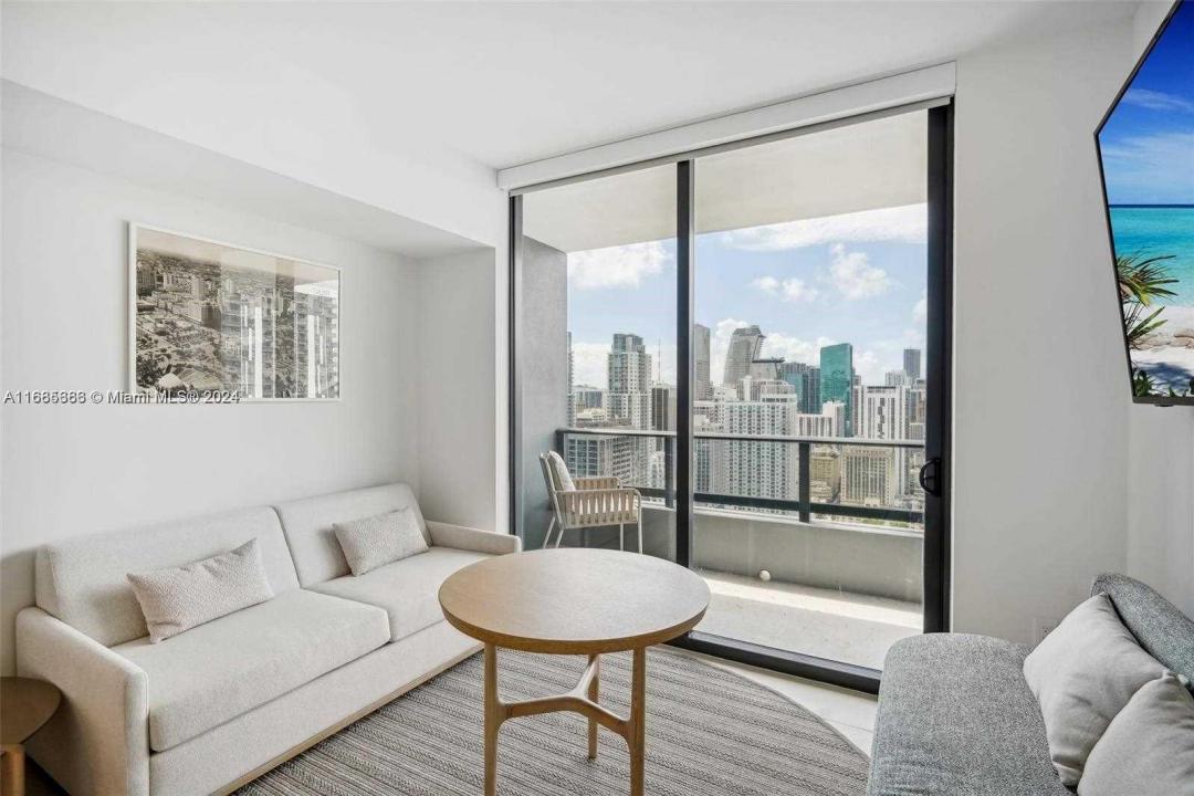 601 NE 1st 4114, Miami, Florida 33132, Estados Unidos