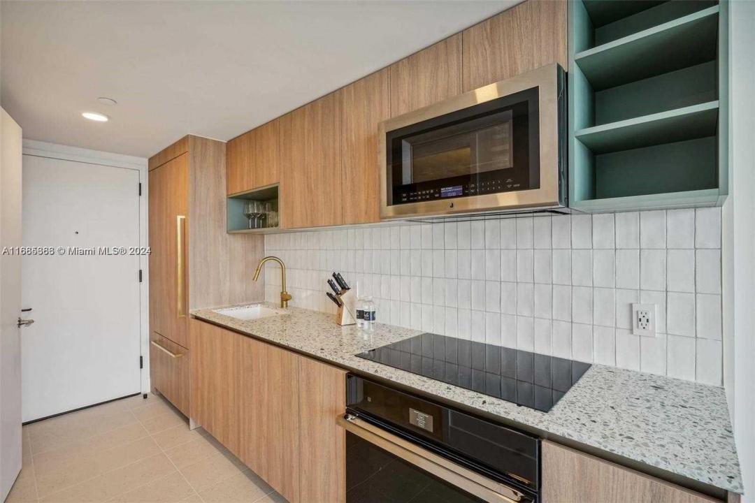 601 NE 1st 4114, Miami, Florida 33132, Estados Unidos