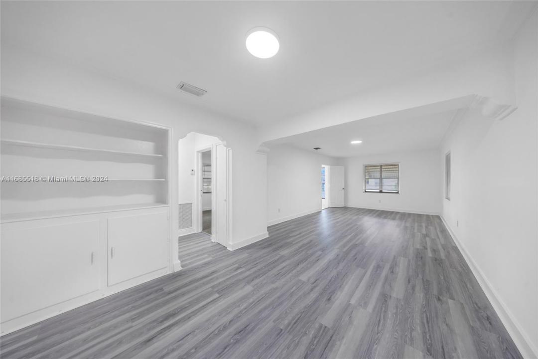51 NW 118th St, Miami, פלורידה 33168, ארצות הברית של אמריקה 