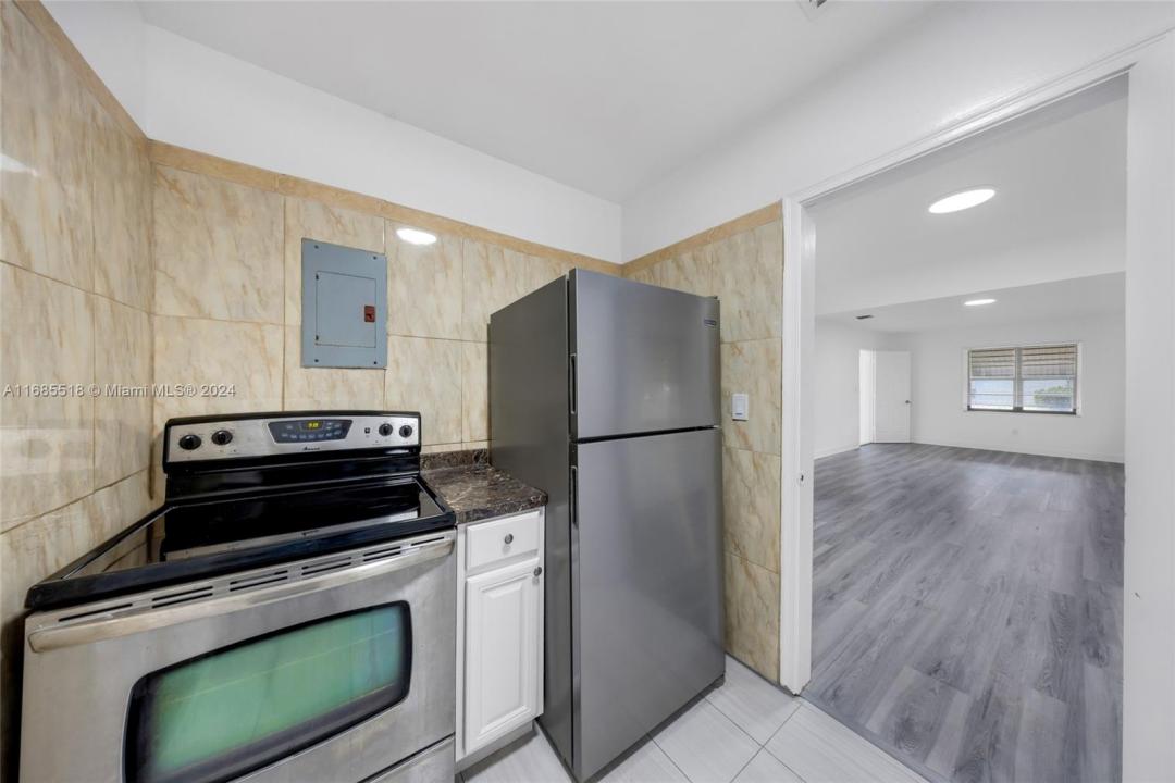 51 NW 118th St, Miami, פלורידה 33168, ארצות הברית של אמריקה 