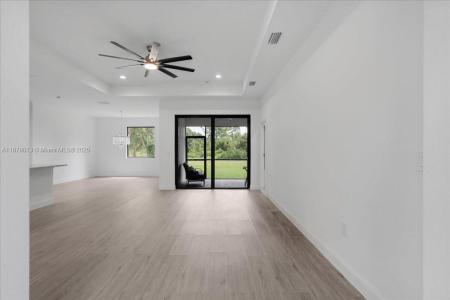 604 LAKE AVE, Lehigh Acres, Florida 33972, USA
