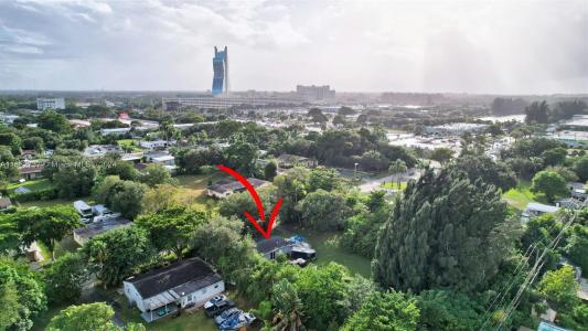 4381 SW 51st St, Dania Beach, Florida 33314, USA