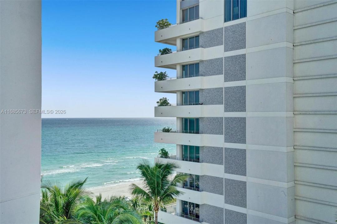4391 Collins Ave 915, Miami Beach, Floride 33140, États-Unis