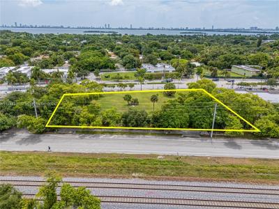 5220 Biscayne, Miami, Florida 33137, USA