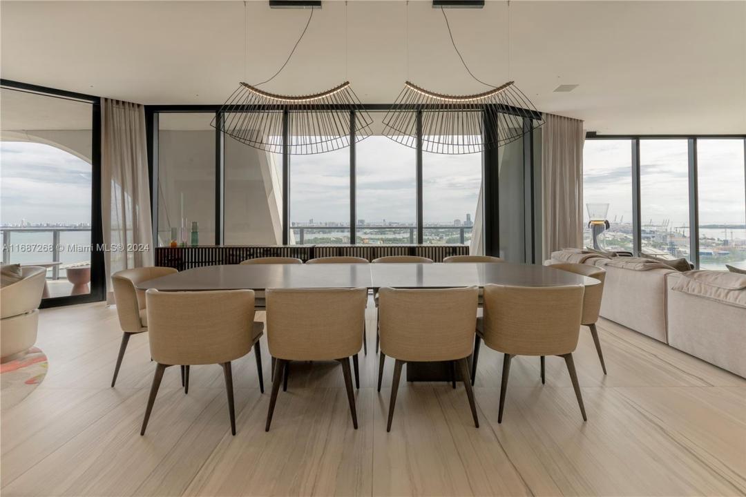 1000 Biscayne Blvd 2702, Miami, Floride 33132, États-Unis